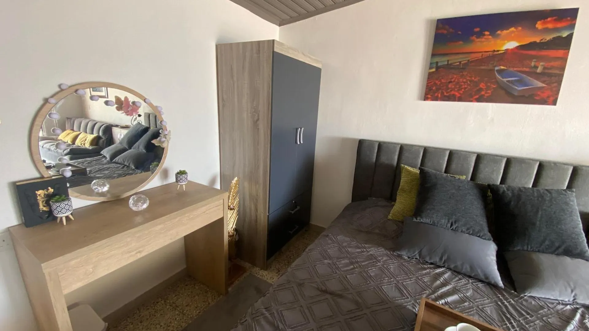 Mackenzie By The Sea Ground Floor Home Larnaca