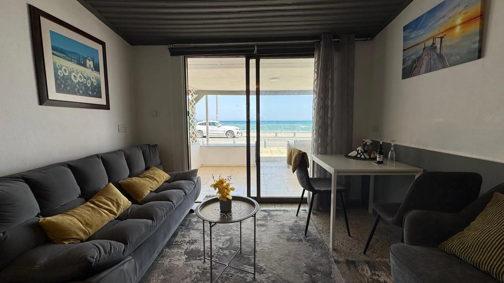 Mackenzie By The Sea Apartment Larnaca