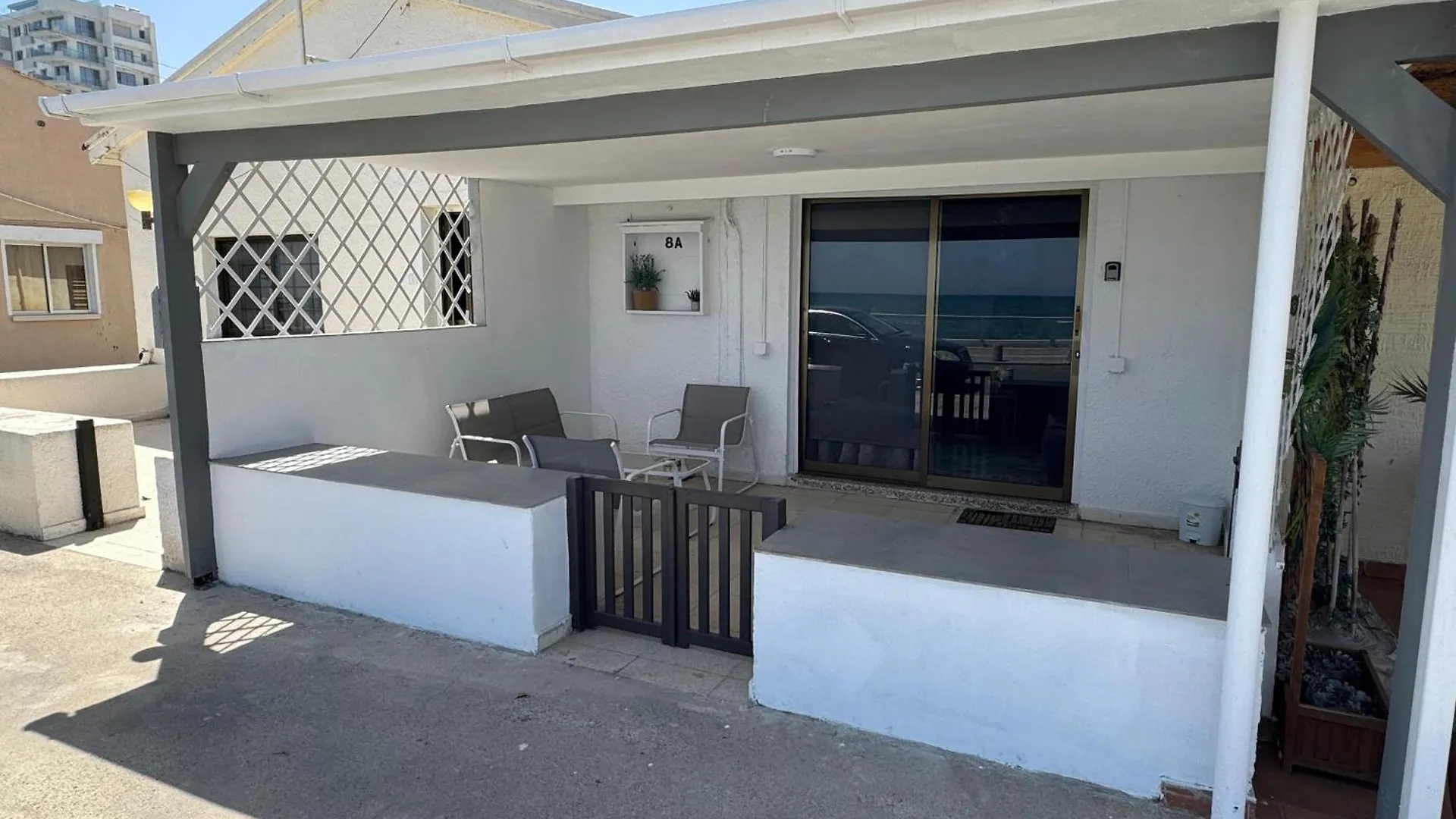 Mackenzie By The Sea Apartment Larnaca