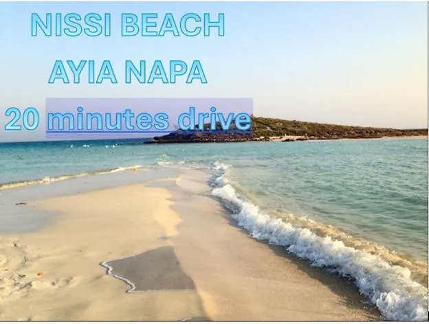Mackenzie By The Sea Apartment Larnaca